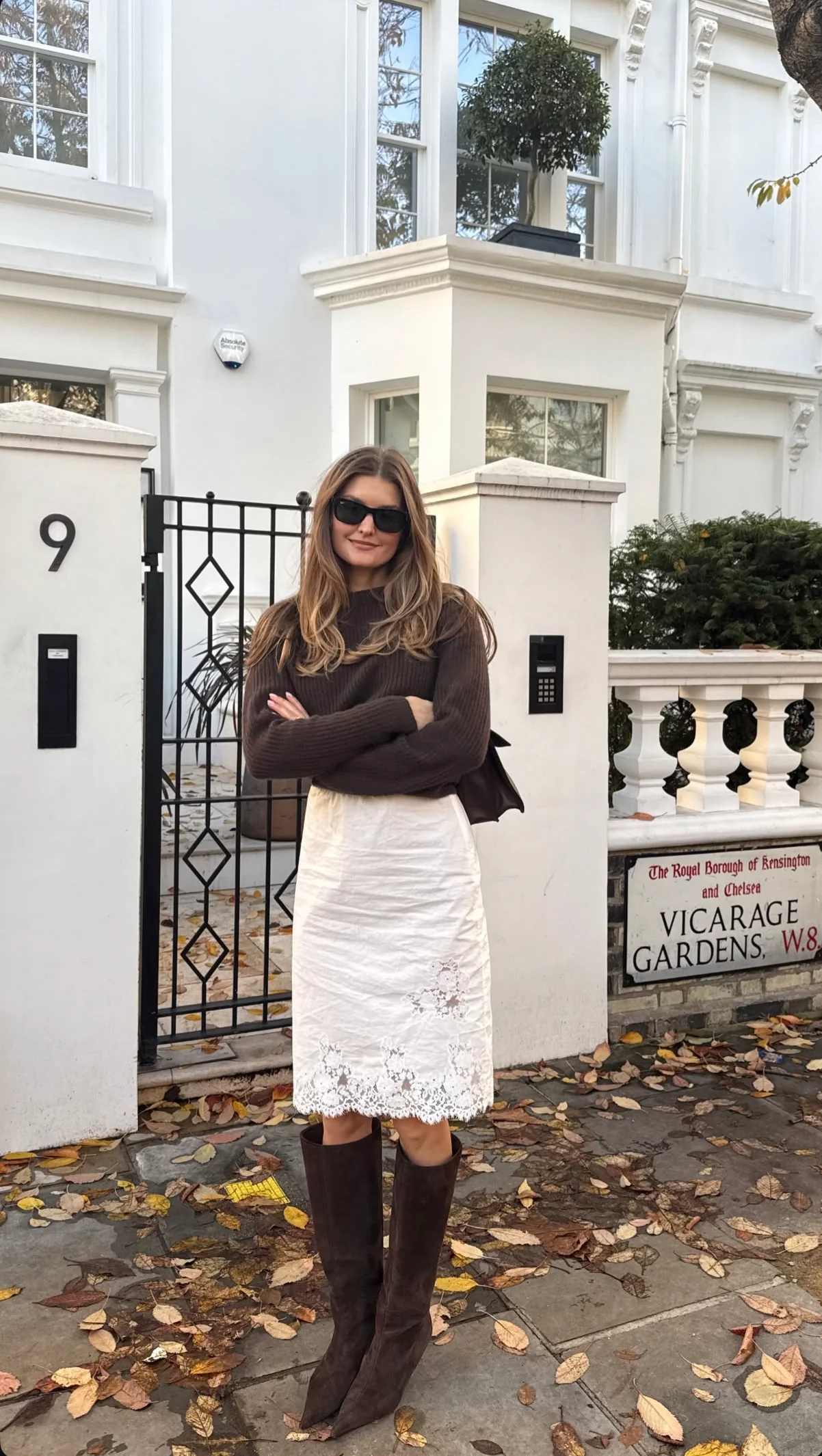 Odette Knee - Image 16